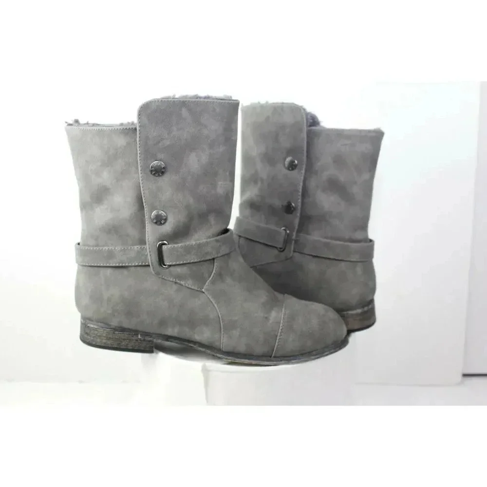 ladies Bearpaw Boots size 10
